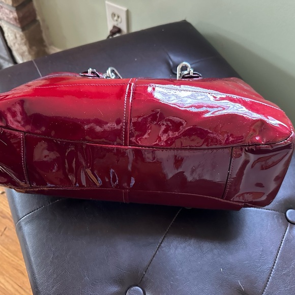 Coach Patent Leather purse - Picture 4 of 11